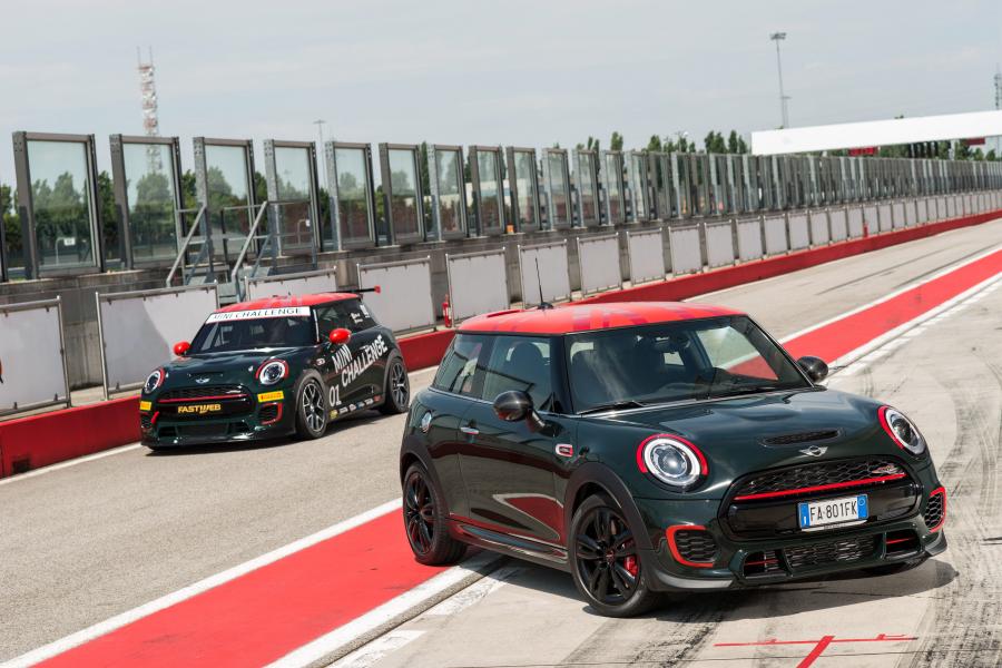  Mini Cooper S JCW Challenge 2016 года  (фото 41 из 60)
